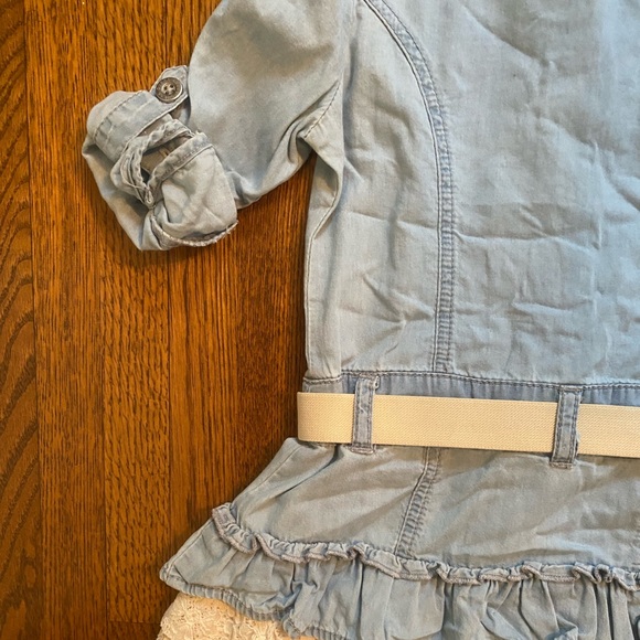 Guess Little Girl Belted Denim and Lace Dress size: 4 - Picture 10 of 15